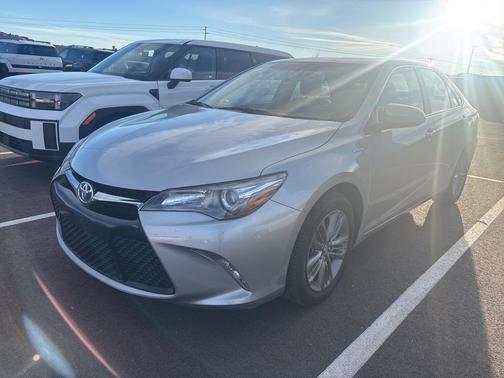 2017 Toyota Camry Hybrid SE