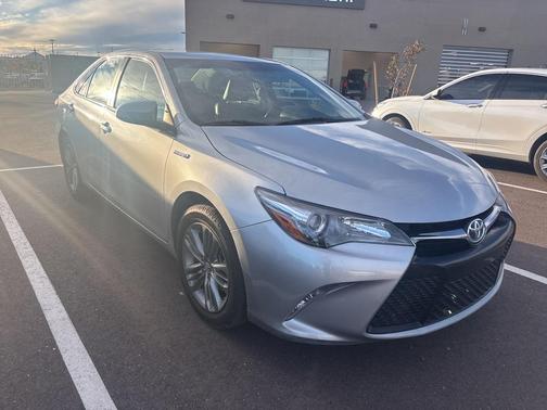 2017 Toyota Camry Hybrid SE