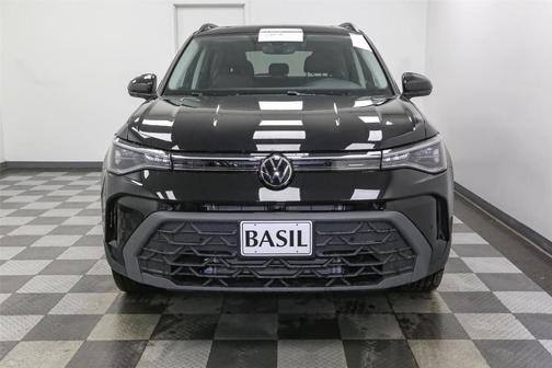 2025 Volkswagen Taos 1.5T SE Black