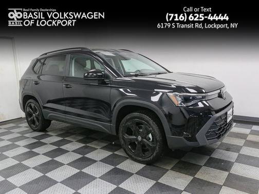 2025 Volkswagen Taos 1.5T SE Black
