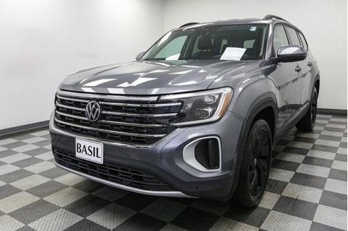 2025 Volkswagen Atlas 2.0T SE