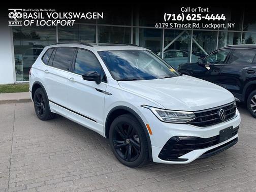 Opal White Pearl Effect 2023 Volkswagen Tiguan 2.0T SE R-Line Black
