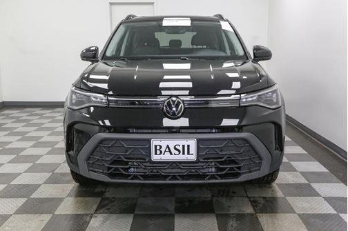 2025 Volkswagen Taos 1.5T SE Black