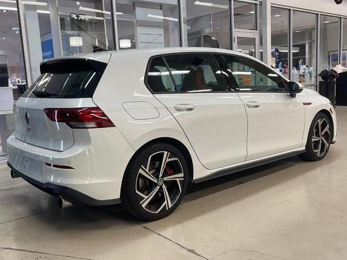 2024 Volkswagen Golf GTI 2.0T SE