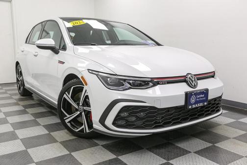2024 Volkswagen Golf GTI 2.0T SE