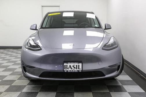 2025 Tesla Model Y Performance