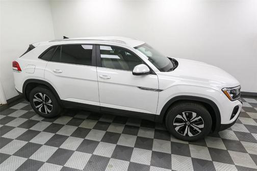 2026 Volkswagen Atlas Cross Sport 2.0T SE