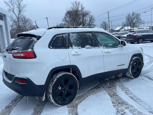 2016 Jeep Cherokee Altitude