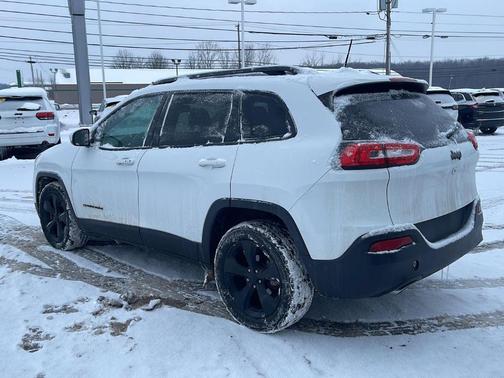 2016 Jeep Cherokee Altitude
