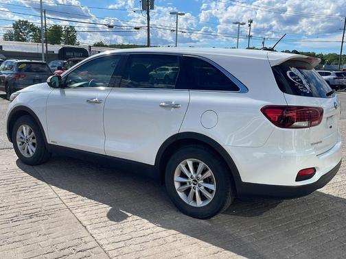 Snow White Pearl 2020 Kia Sorento LX