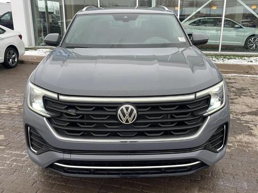 2024 Volkswagen Atlas Cross Sport 2.0T SEL R-Line