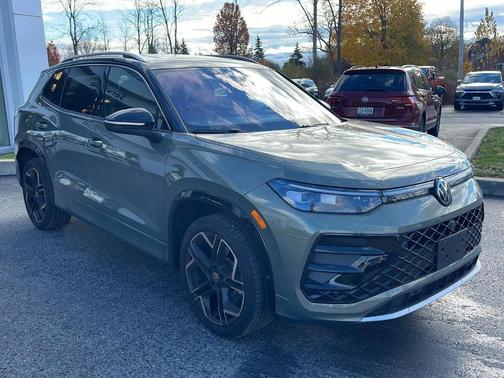 2025 Volkswagen Tiguan 2.0T SEL R-Line