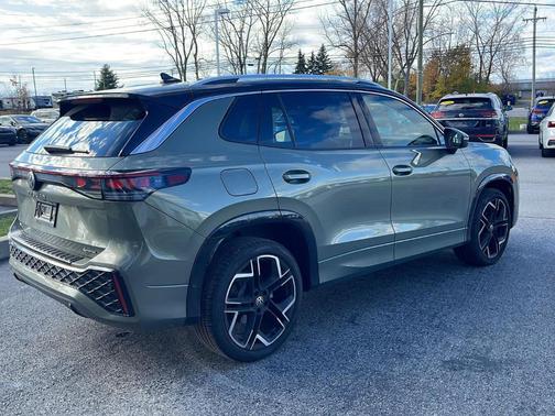 2025 Volkswagen Tiguan 2.0T SEL R-Line