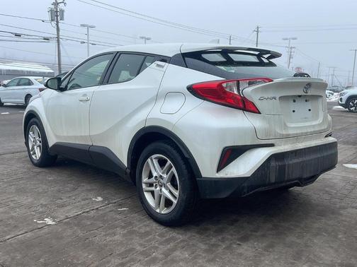 2021 Toyota C-HR LE