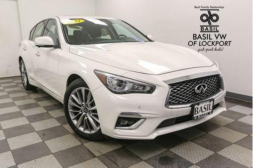 2022 INFINITI Q50 LUXE