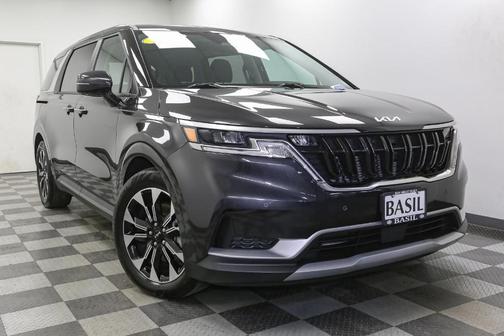 2024 Kia Carnival EX