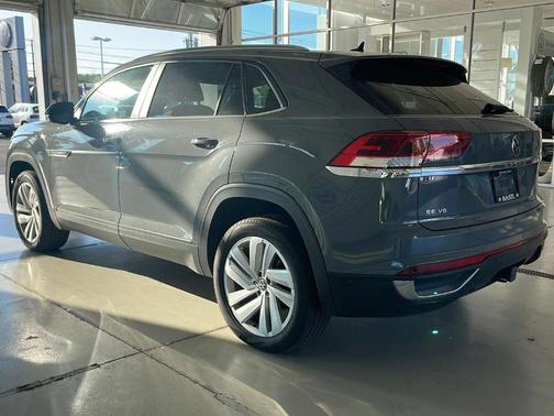 2022 Volkswagen Atlas Cross Sport 3.6L V6 SE w/Technology