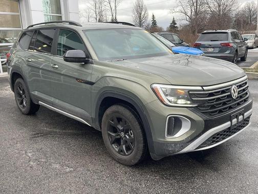 2025 Volkswagen Atlas 2.0T Peak Edition