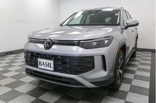 2025 Volkswagen Tiguan 2.0T SE