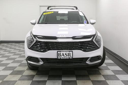 Glacial White Pearl 2024 Kia Sportage EX