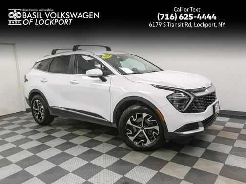 Glacial White Pearl 2024 Kia Sportage EX