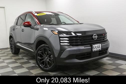 2t Gun Red Roof 2025 Nissan Kicks SR