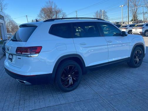 2022 Volkswagen Atlas 2.0T SE