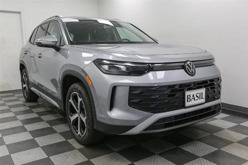 2025 Volkswagen Tiguan 2.0T SE