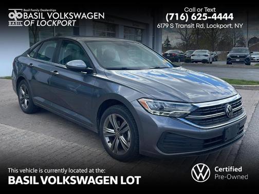 Platinum Gray Metallic 2022 Volkswagen Jetta 1.5T SE