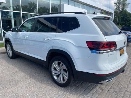 2022 Volkswagen Atlas 3.6L SE w/Technology