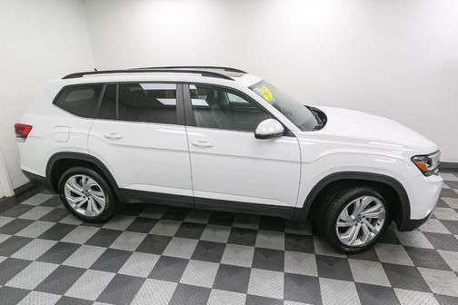 2022 Volkswagen Atlas 3.6L SE w/Technology