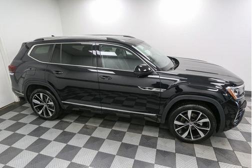 2025 Volkswagen Atlas 2.0T SEL Premium R-Line