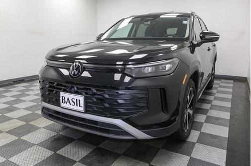 2025 Volkswagen Tiguan 2.0T SE
