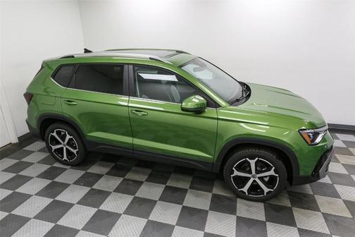 2026 Volkswagen Taos 1.5T SEL