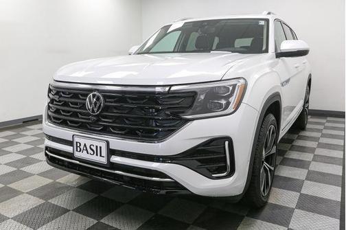2025 Volkswagen Atlas 2.0T SEL Premium R-Line