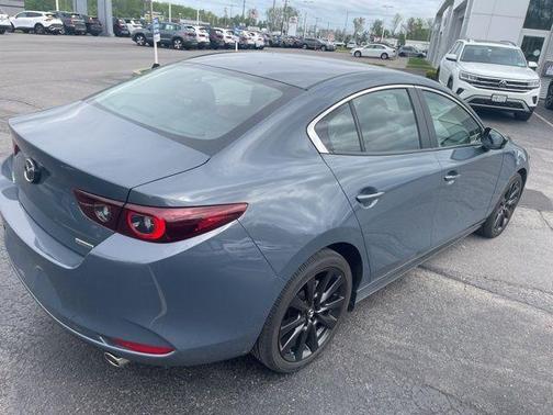 2023 Mazda Mazda3 2.5 S Carbon Edition