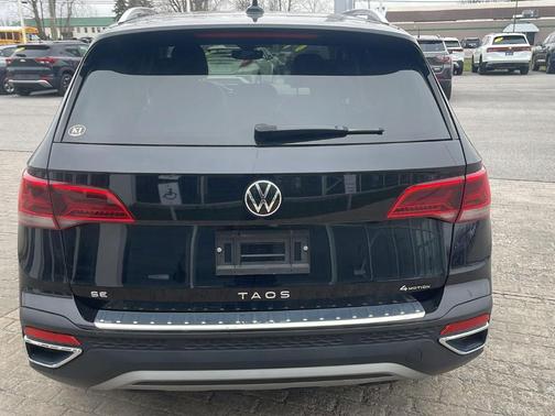 2023 Volkswagen Taos 1.5T SE