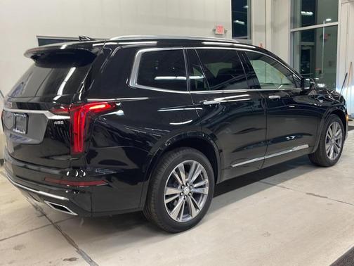 2024 Cadillac XT6 Premium Luxury AWD