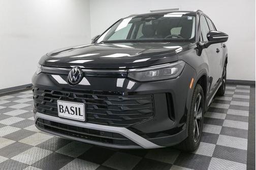 2025 Volkswagen Tiguan 2.0T SE