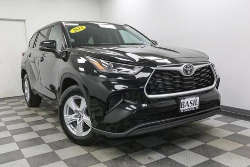 2023 Toyota Highlander L