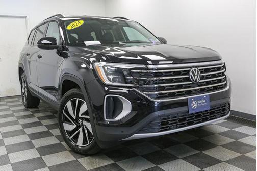 2024 Volkswagen Atlas 2.0T SE