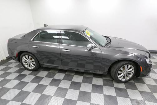 2018 Chrysler 300 Limited