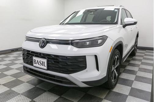 2025 Volkswagen Tiguan 2.0T SE