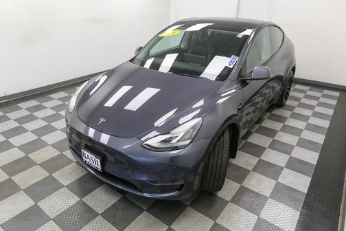 Midnight Silver Metallic 2021 Tesla Model Y Long Range