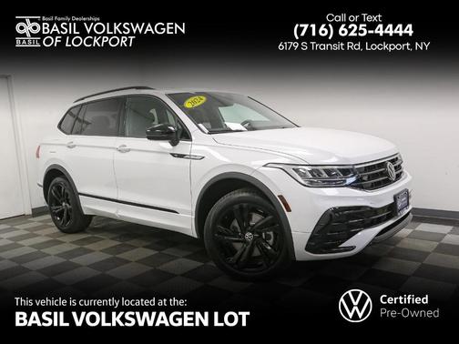 Opal White Pearl Effect 2024 Volkswagen Tiguan 2.0T SE R-Line Black