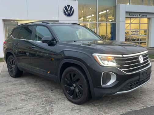 2024 Volkswagen Atlas 2.0T SE