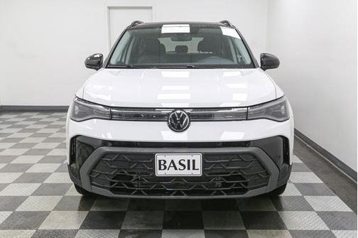 2025 Volkswagen Taos 1.5T SE Black