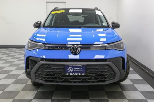2025 Volkswagen Taos 1.5T SE Black