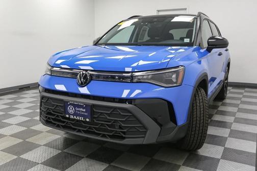 2025 Volkswagen Taos 1.5T SE Black