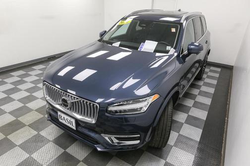 2024 Volvo XC90 B5 Core Bright Theme